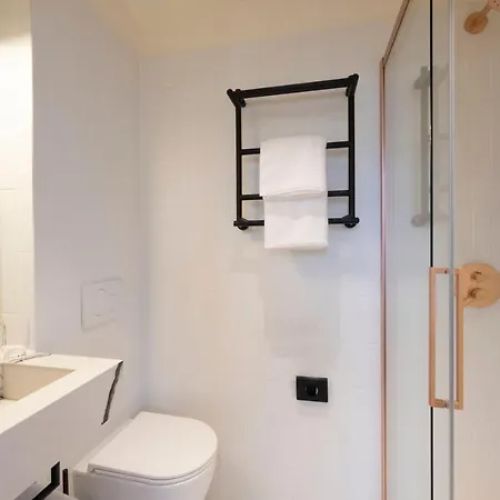 Hotel Alberte 4*