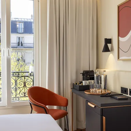 Alberte Hotel 4*