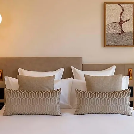 Hotel Alberte 4*