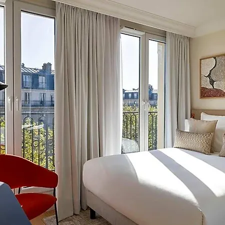 Hotel Alberte 4*
