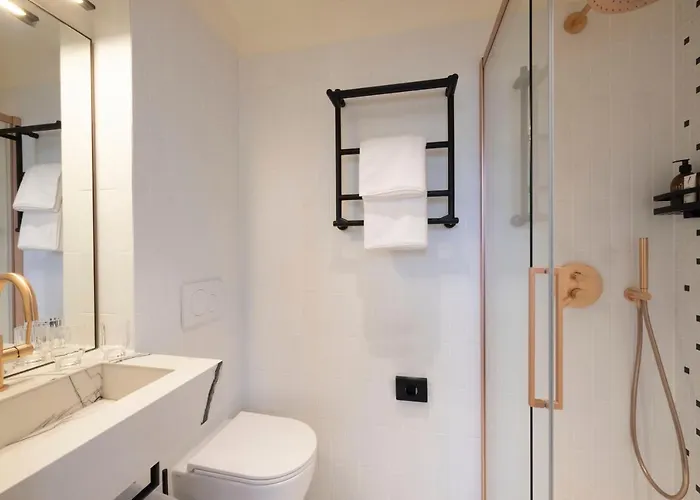 Hotel Alberte 4*