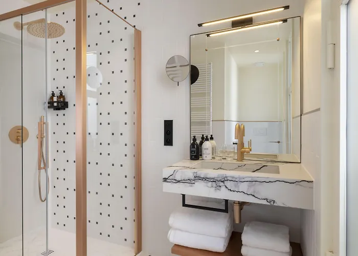 Alberte Hotel 4*