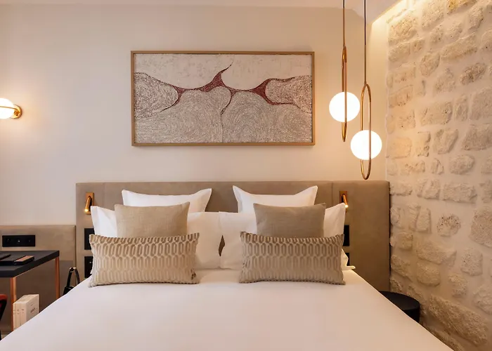 Hotel Alberte 4*